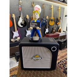 MOOER HORNET 15I  1x 6,5”  15 watts BLACK  GUITAR AMP  (52 Amps 49 Efectos...