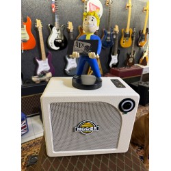 MOOER HORNET 15I 1x 6,5” 15 watts WHITE   GUITAR AMP COMBO (52 Amps 49...